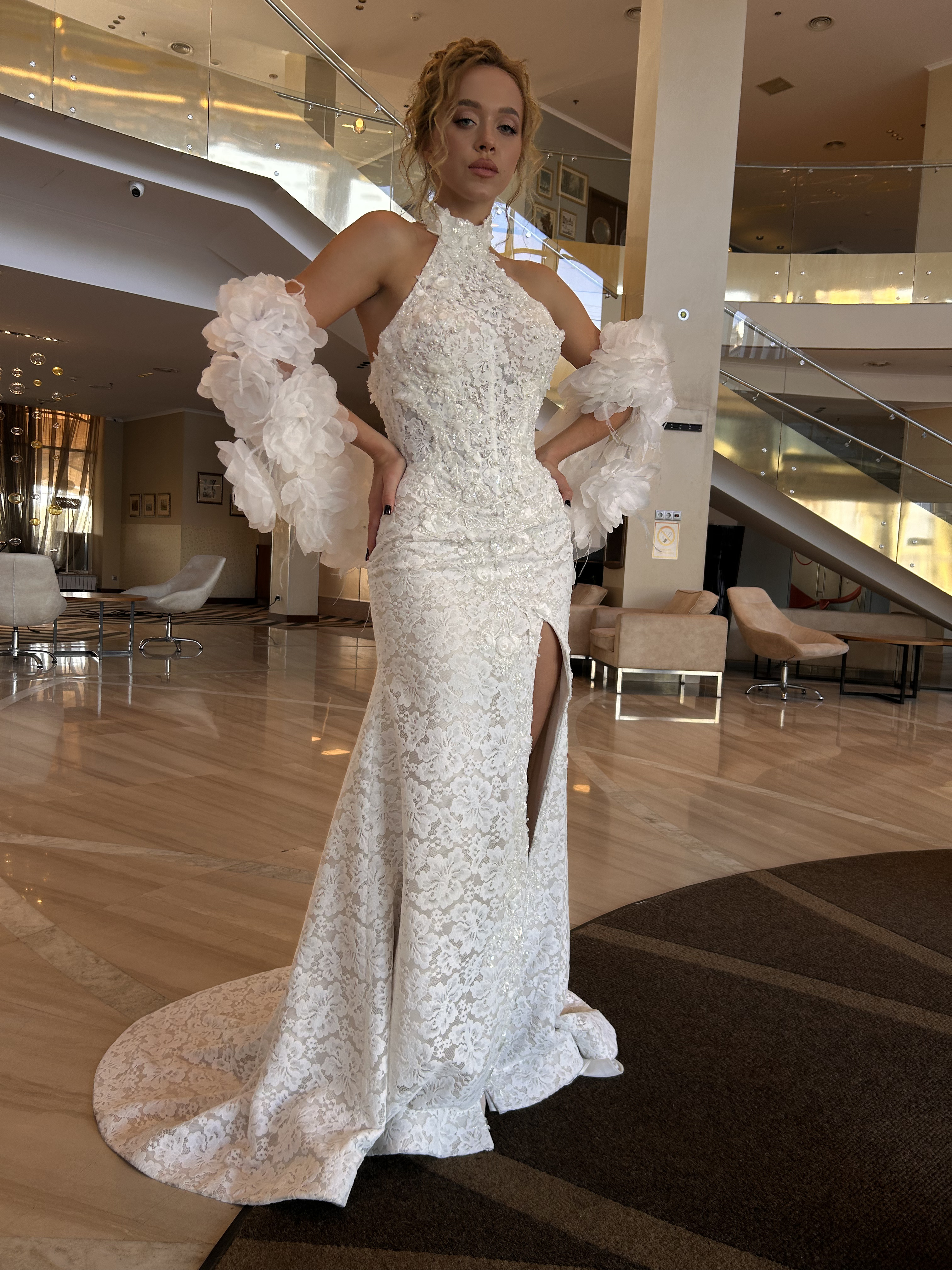 Gerbera — LEMAKS Flower Collection bridal gown