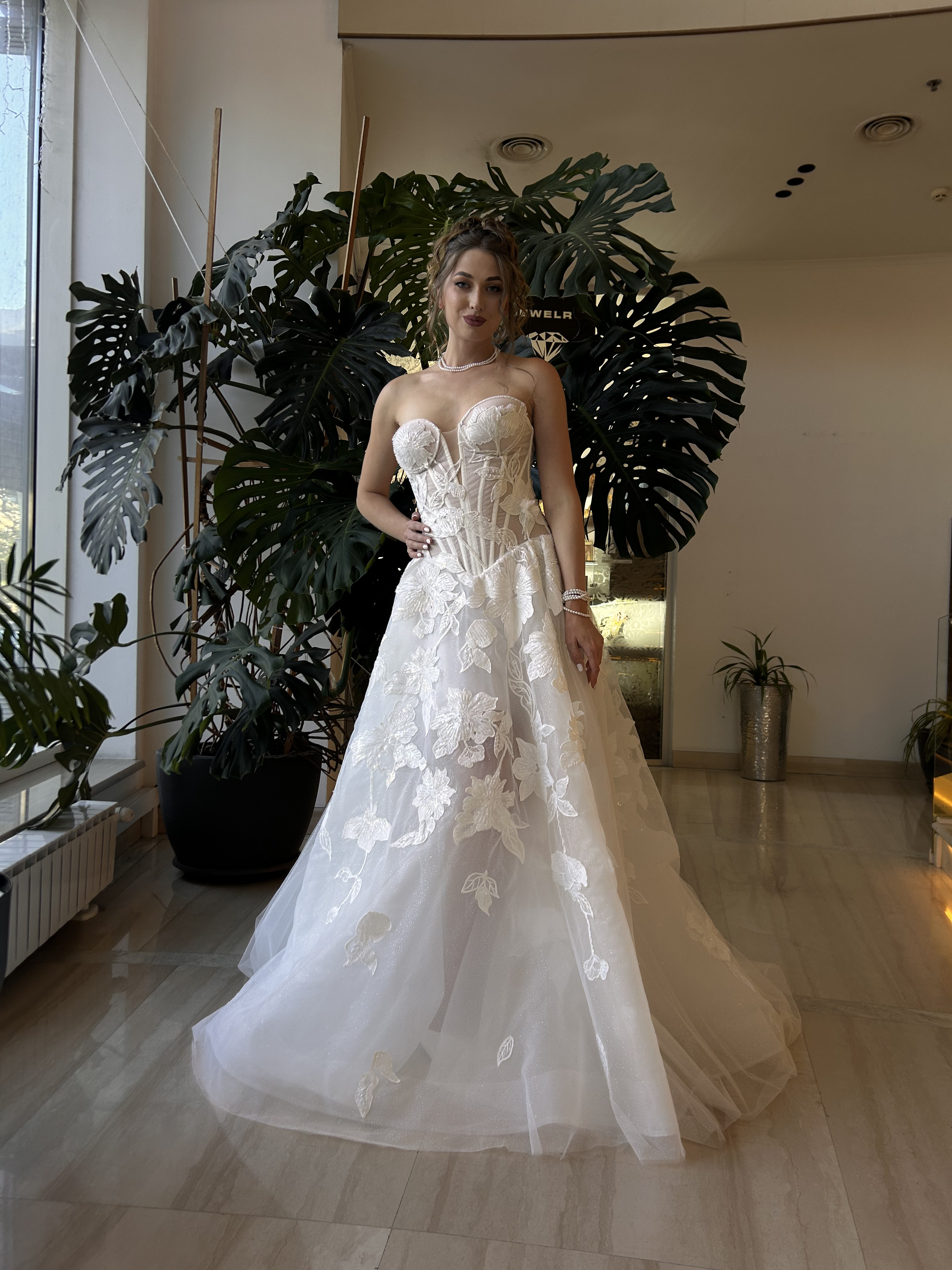 Iris — LEMAKS Flower Collection bridal gown